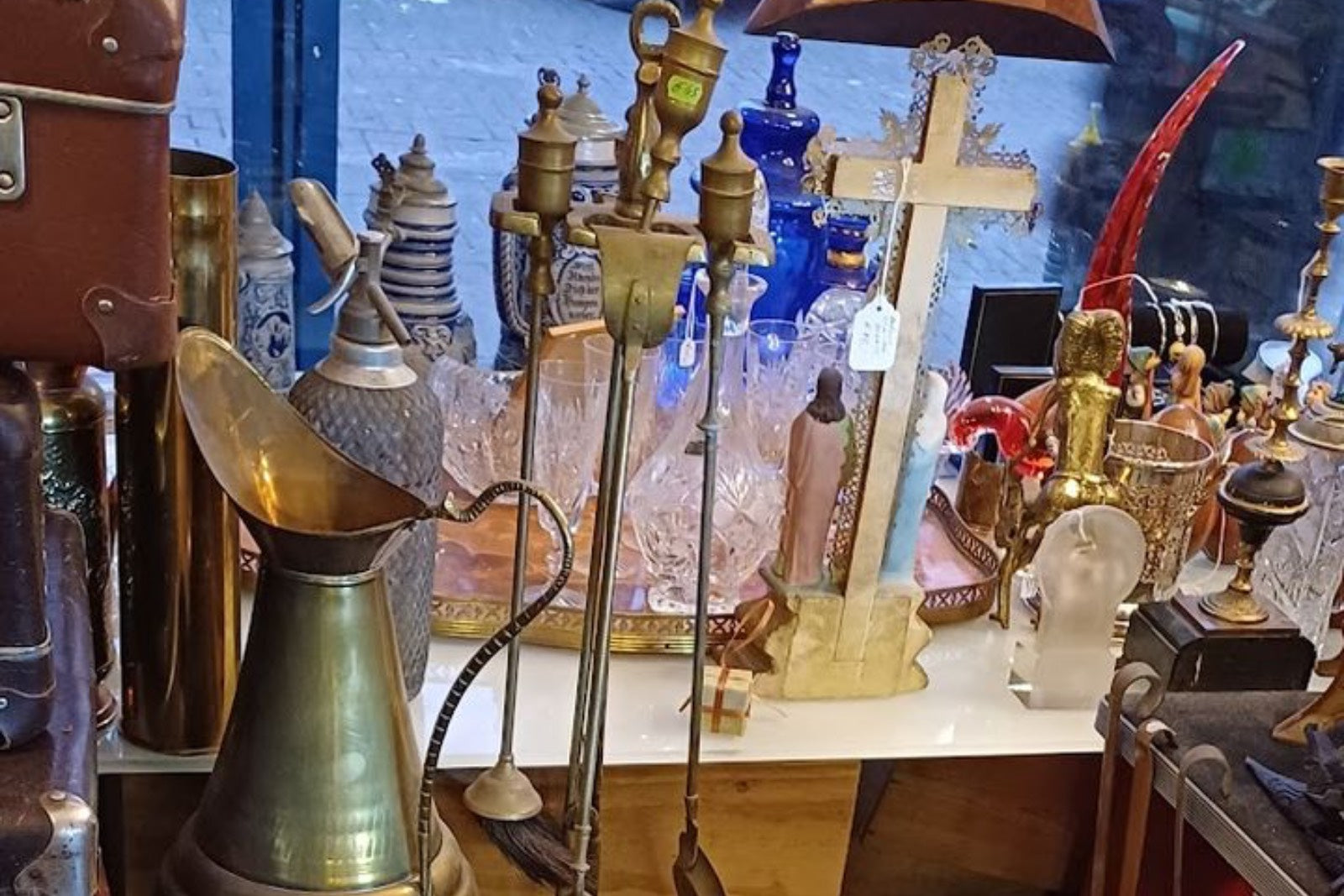 A Local's Guide to Sourcing Vintage Furniture in Ireland