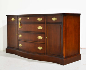 Mid Century Hepplewhite style mahogany sideboard buffet by Bassett Furniture