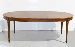 Mid century Transitional Fluted Leg Dining Table by Henredon