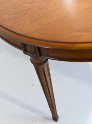 Mid century Transitional Fluted Leg Dining Table by Henredon