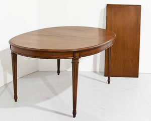 Mid century Transitional Fluted Leg Dining Table by Henredon