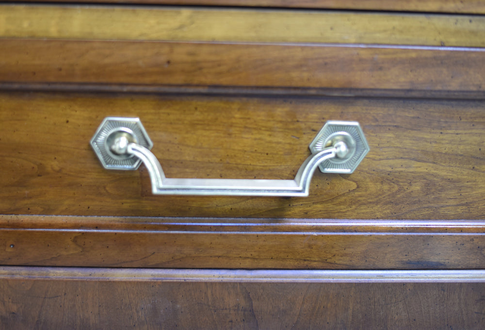 In excellent condition. Newly refurbished. Fully detailed before we ship.&nbsp;