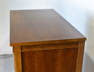 In excellent condition. Newly refurbished. Fully detailed before we ship.