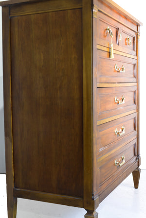 In excellent condition. Newly refurbished. Fully detailed before we ship.