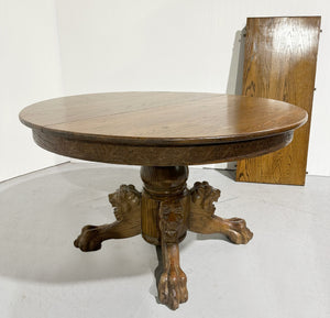 Victorian R. J. Horner and Co. Oak Pedestal Carved Lion Head Dining Table Single Leaf