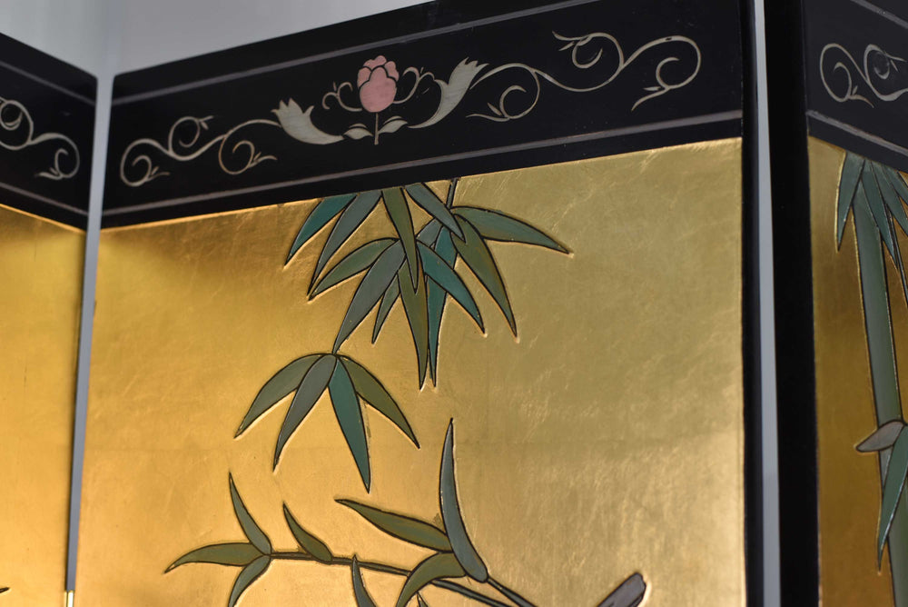 Vintage Chinoiserie Gold Leaf Lacquer 4-Leaf Room Divider Screen