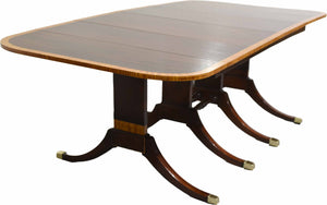 Vintage Hepplewhite Style  Banded Dining table with Extensions