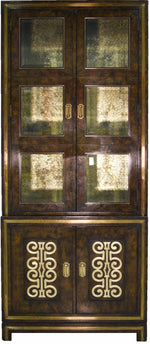 1970s Vintage Mastercraft William Doezema Burled Amboyna Wood and Brass Curio Display Cabinet
